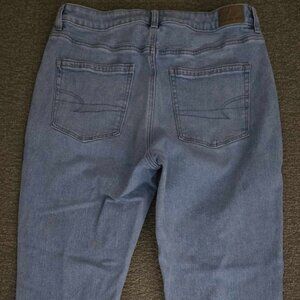 American Eagle AE MOM Strigid Jeans Size 12 Reg